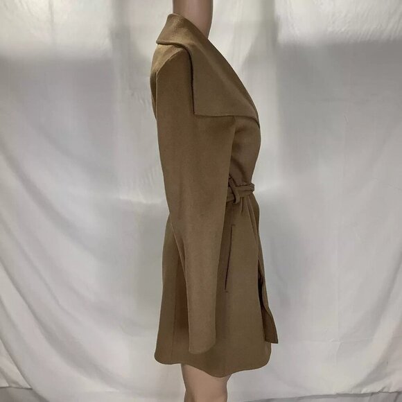 NEW TAHARI Women's Coat Ella Belted Wool Blend Size M Camel - Picture 3 of 7